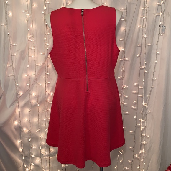 🆕 TORRID ⭐️ Textured Ponte Hi-Low Peplum Blouse - Picture 9 of 13